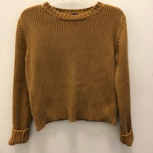 Gap sweater